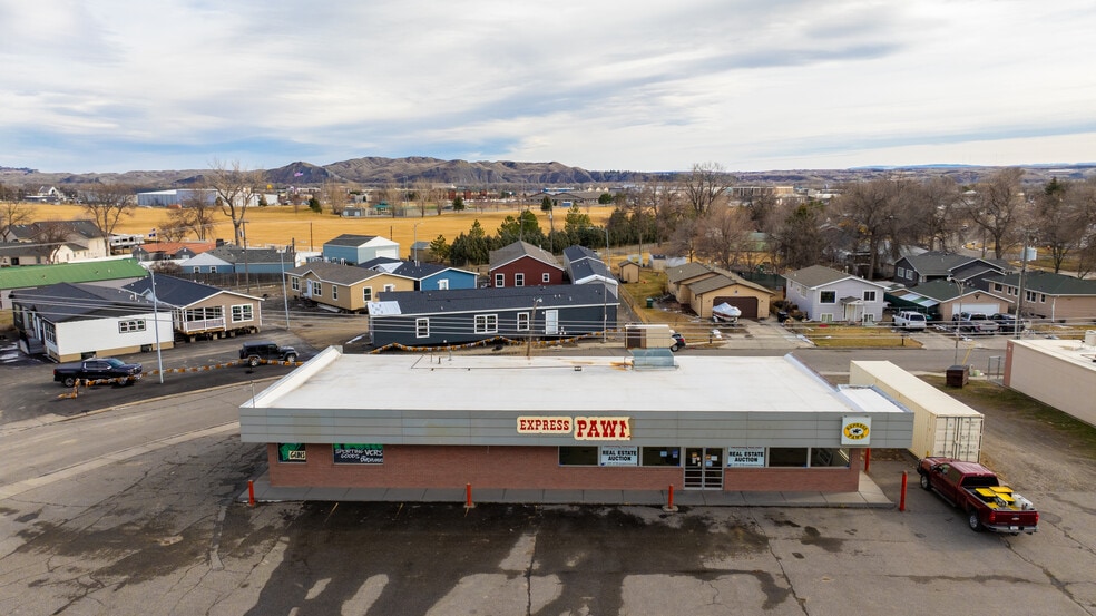 More Photos Of 1 MacArthur Ave, Billings Freestanding For Sale