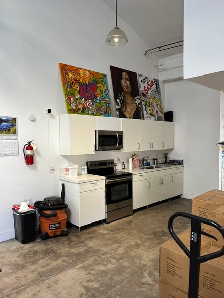 More Photos Of 2316 E 38th St, Vernon Warehouse For Sale