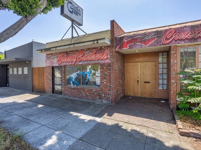 More Photos Of 4708-4710 W Magnolia Blvd., Burbank General Retail For Sale