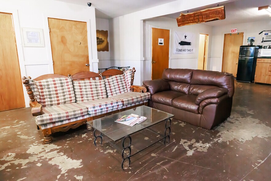 More Photos Of 1505 E Sarah Dewitt Dr, Gonzales Freestanding For Sale