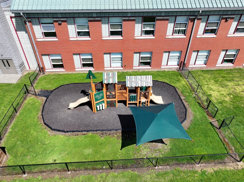 More Photos Of 255 Third St, New Kensington Schools For Sale