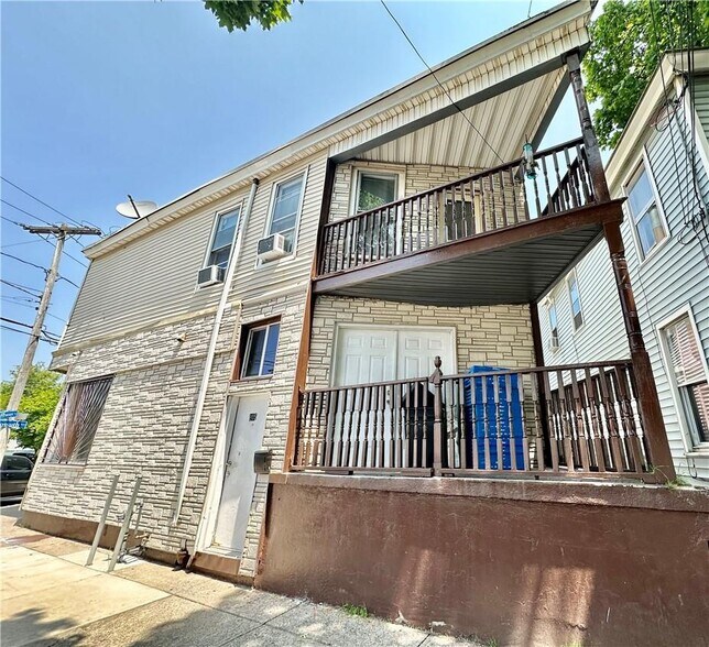 More Photos Of 905 Albany St, Utica Storefront Retail Residential For Sale