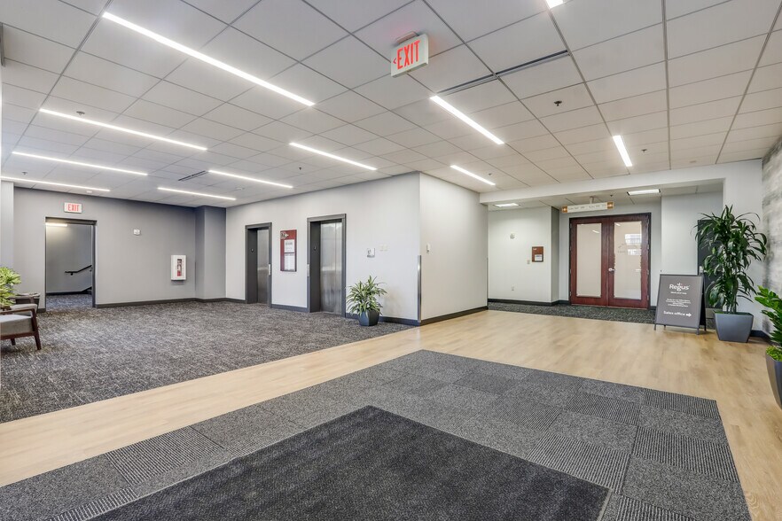 More Photos Of 500 W Silver Spring Dr, Glendale Coworking Space