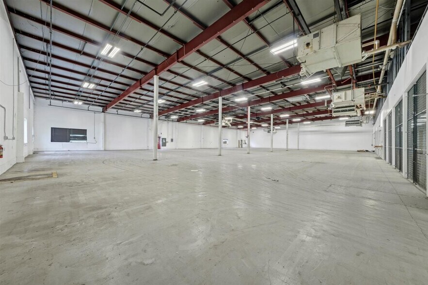 More Photos Of 90-98 Boices Ln, Kingston Warehouse For Sale