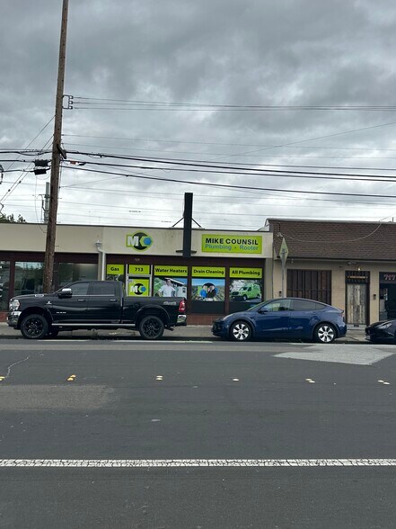 More Photos Of 701-713 Arguello St, Redwood City Storefront For Lease