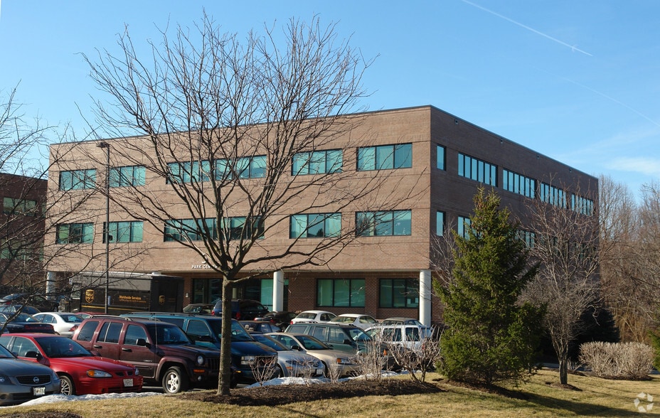 More Photos Of 5 Park Center Ct, Owings Mills Office For Lease