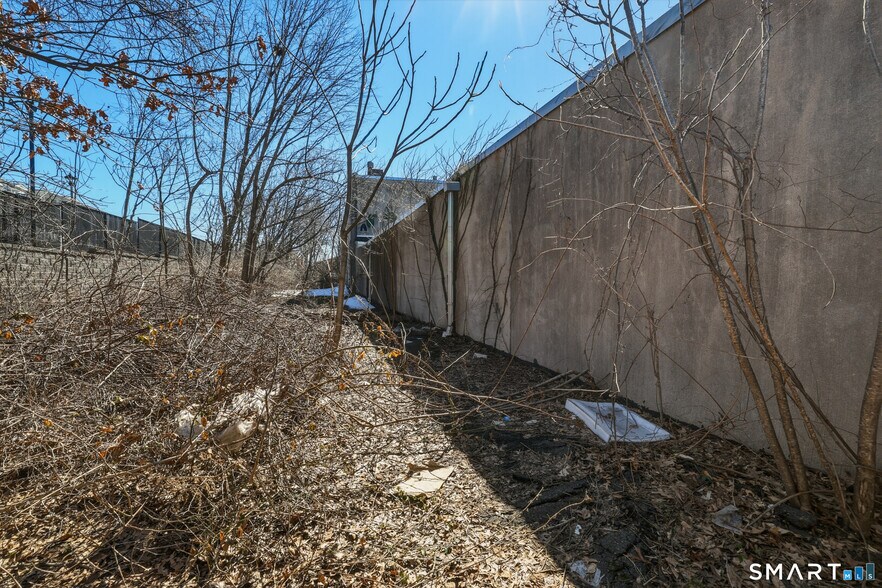 More Photos Of 1930 Silas Deane Hwy, Rocky Hill Freestanding For Sale