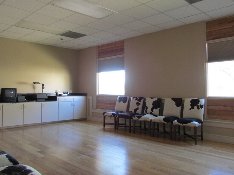 More Photos Of 120 Precision, Buda Unknown For Lease