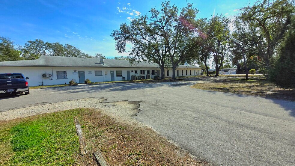 More Photos Of 1803 57th Ave W, Bradenton Religious Facility For Lease