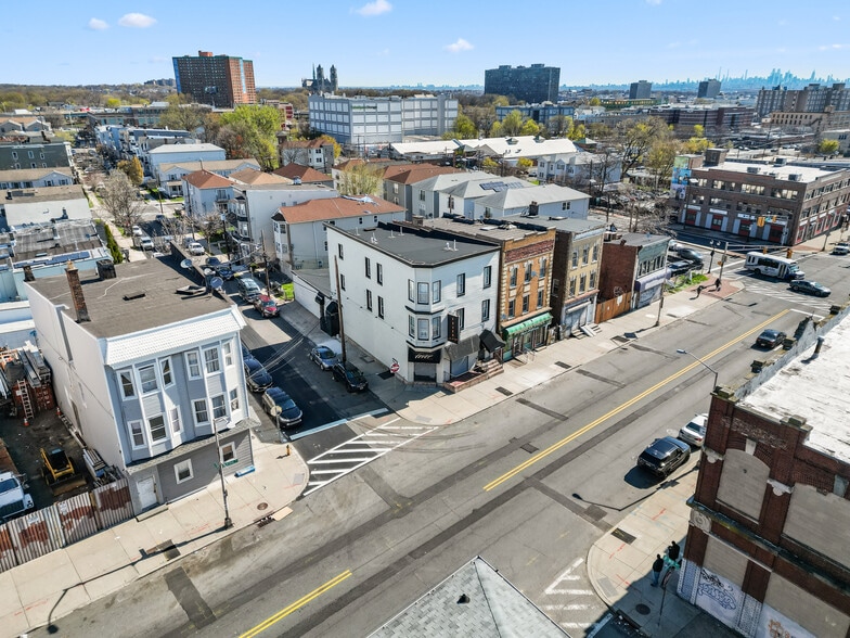 More Photos Of 415 Central Ave, Newark Storefront Retail Residential For Lease