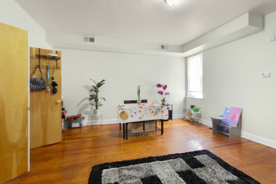 More Photos Of 4014 Market St, Philadelphia Storefront Retail Residential For Sale