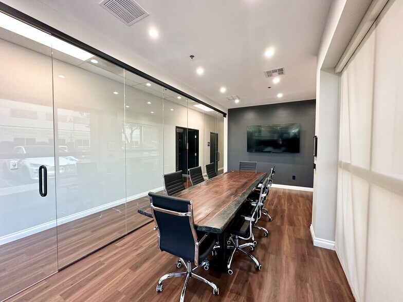 More Photos Of 8273 White Oak Ave, Rancho Cucamonga Office For Sale