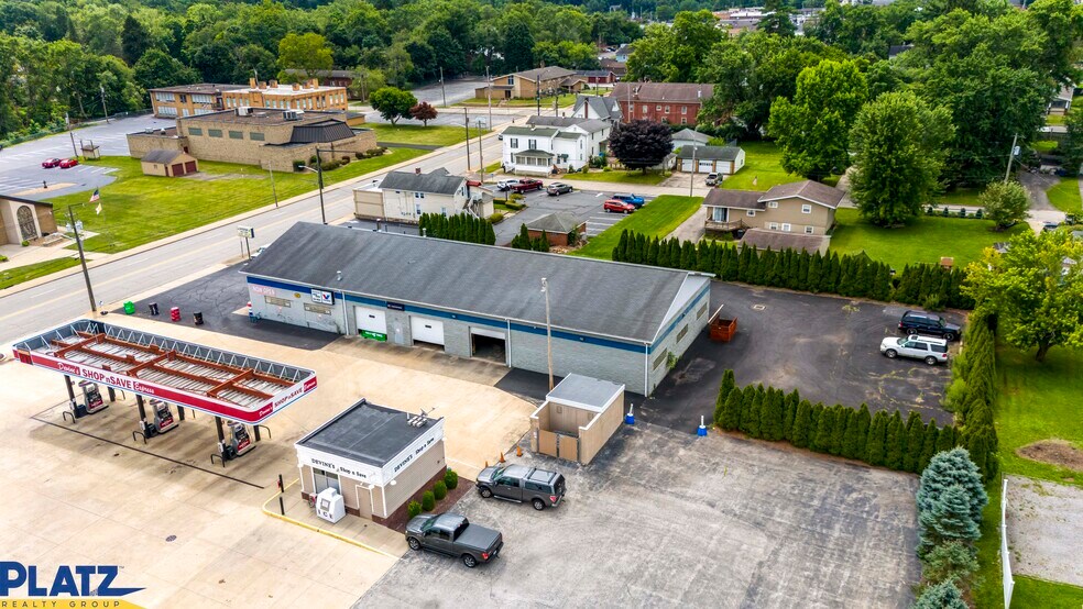 More Photos Of 350 N Main St, Hubbard Auto Repair For Sale