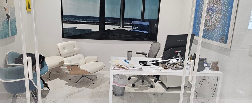 More Photos Of 117 Aragon Ave, Coral Gables Medical For Sale