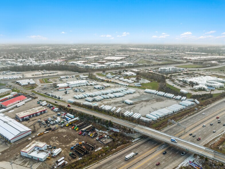 More Photos Of 1800 Progress Way, Jeffersonville Service For Lease