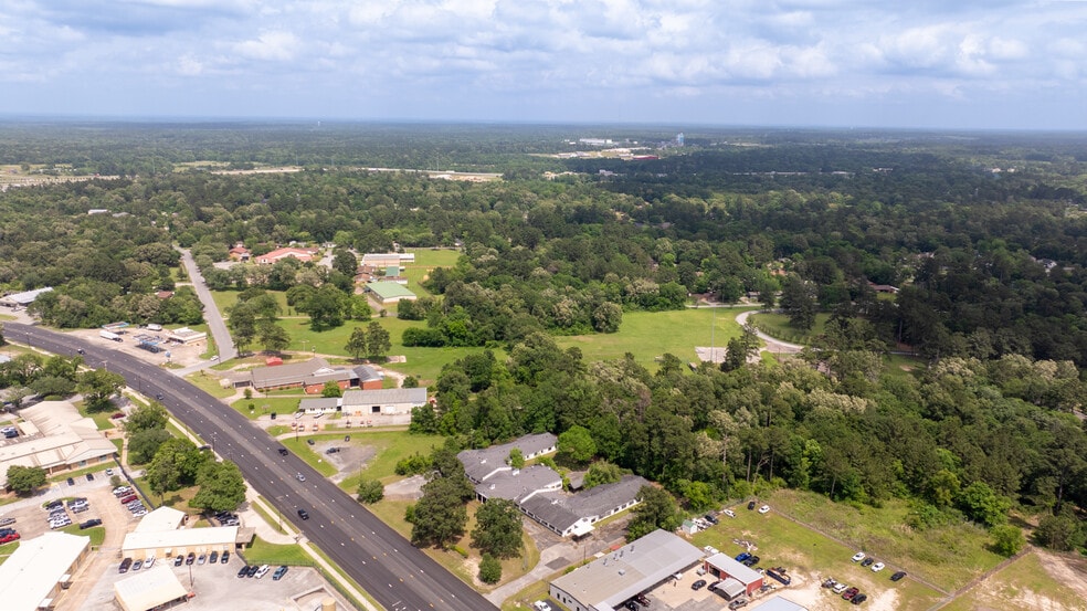 More Photos Of 1712 N Timberland Dr, Lufkin Continuing Care Retirement Community For Sale