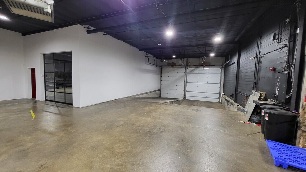More Photos Of 3801 Race St, Denver Showroom For Lease