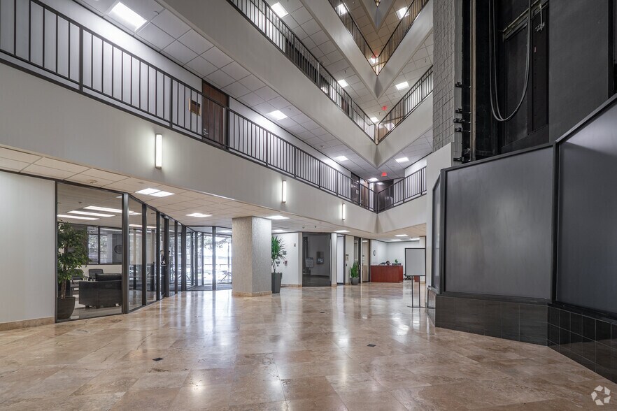 More Photos Of 333 N Sam Houston Pky E, Houston Office For Lease