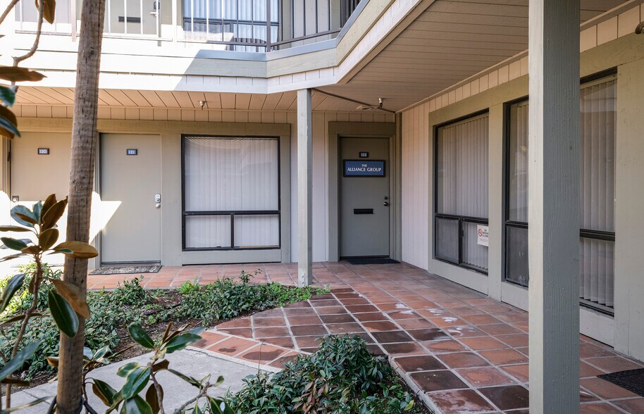 More Photos Of 5290 Overpass Rd, Goleta Loft Creative Space For Sale