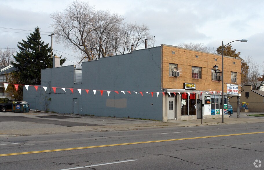 More Photos Of 1446 W Sylvania Ave, Toledo Storefront Retail Residential For Sale
