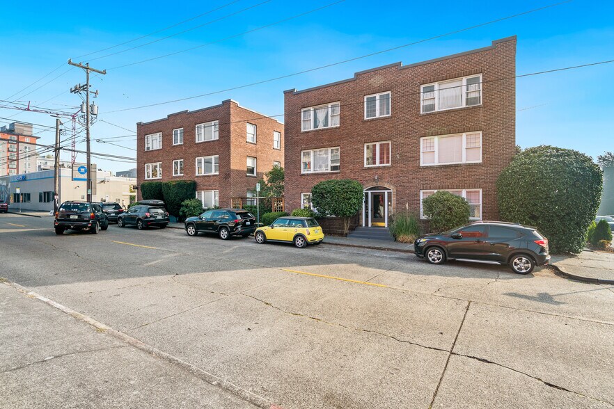 More Photos Of 4319 SW Oregon St, Seattle Apartments For Sale
