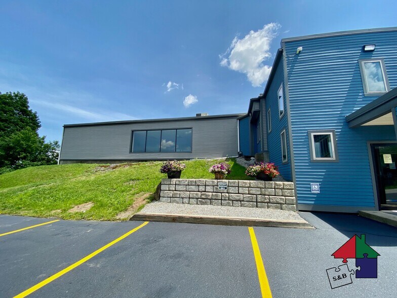 More Photos Of 654 Granger Rd, Barre Office For Sale