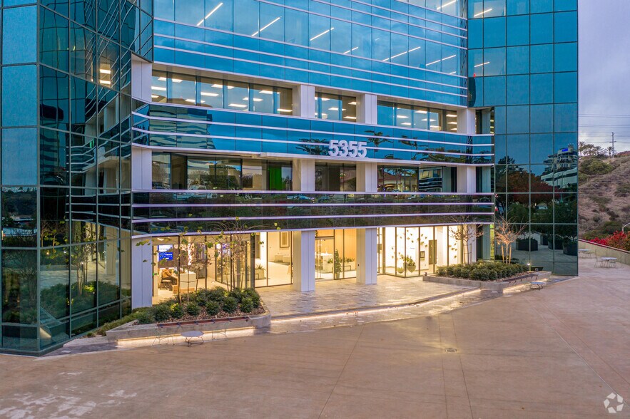 More Photos Of 5355 Mira Sorrento Pl, San Diego Office For Lease
