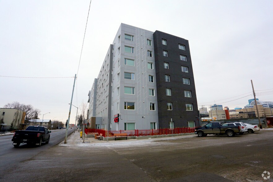 More Photos Of 9505 105th Ave NW, Edmonton Apartments For Lease