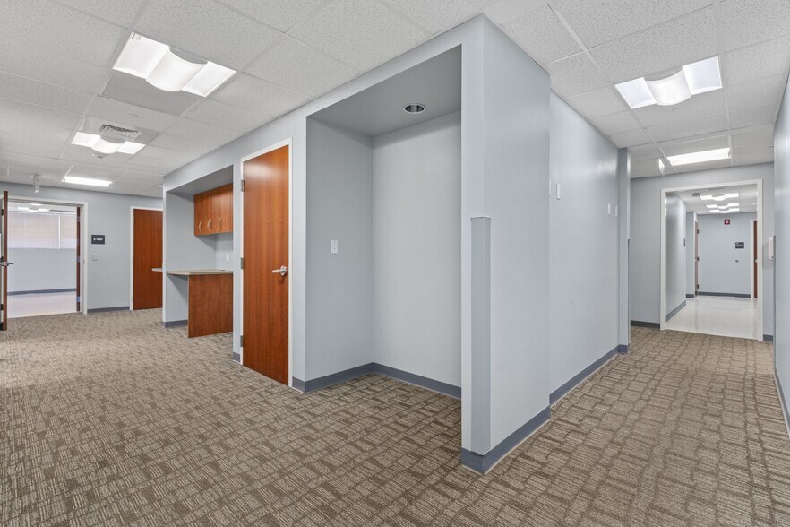 More Photos Of 1445 Boston Post Rd, Guilford Medical For Lease