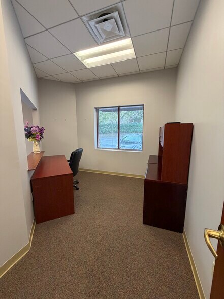 More Photos Of 745 Primera Blvd, Lake Mary Medical For Lease