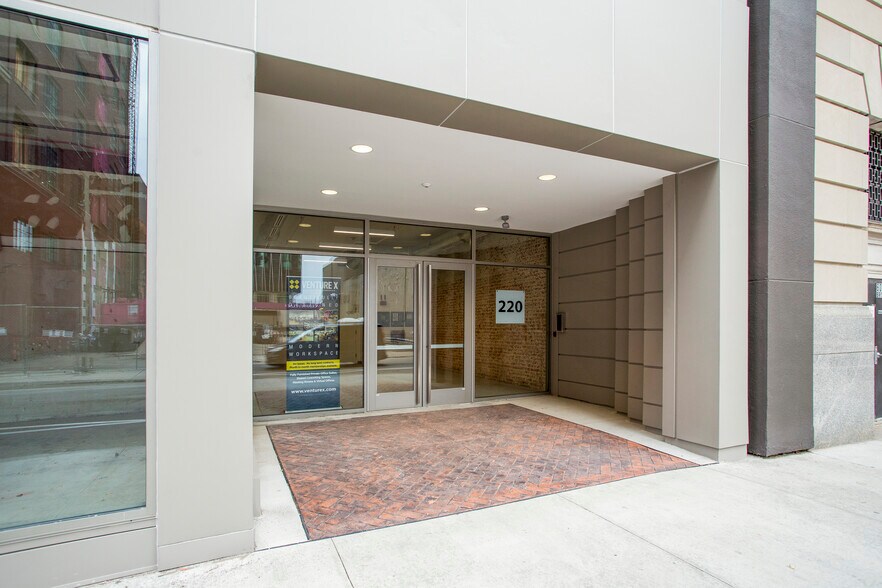 More Photos Of 220 W Congress St, Detroit Office For Lease