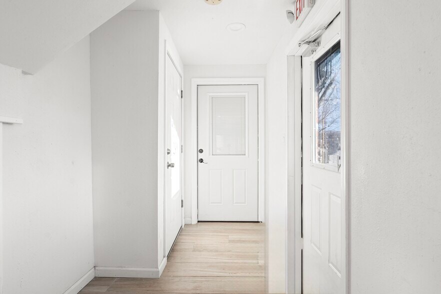 More Photos Of 249 W Main St, Avon Office For Lease