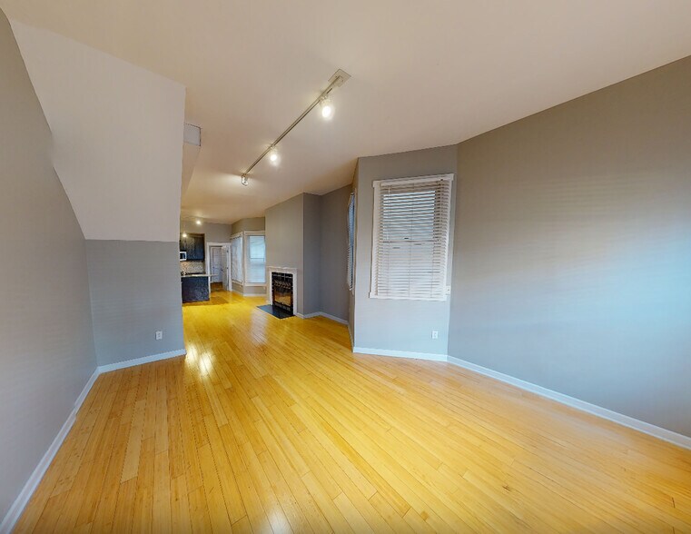 More Photos Of 842-852 N High St, Columbus Storefront Retail Residential For Sale