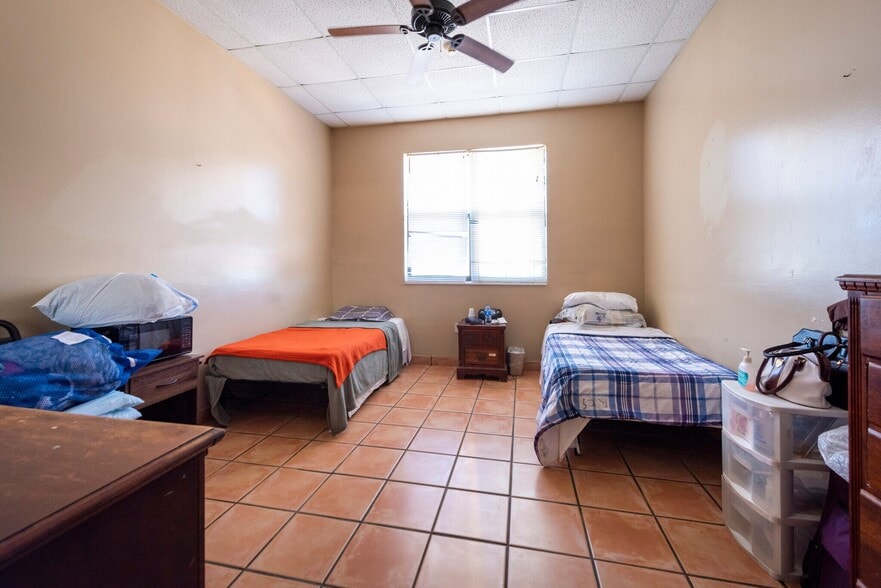 More Photos Of 2001 Polk St, Hollywood Healthcare For Sale