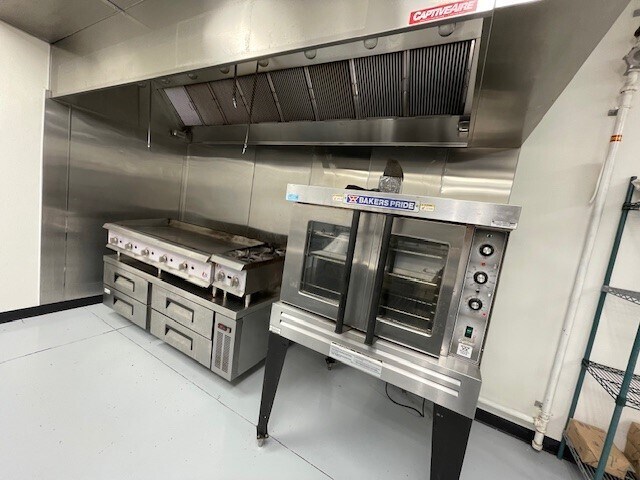 More Photos Of 2915-2921 Battleground Ave, Greensboro Restaurant For Lease