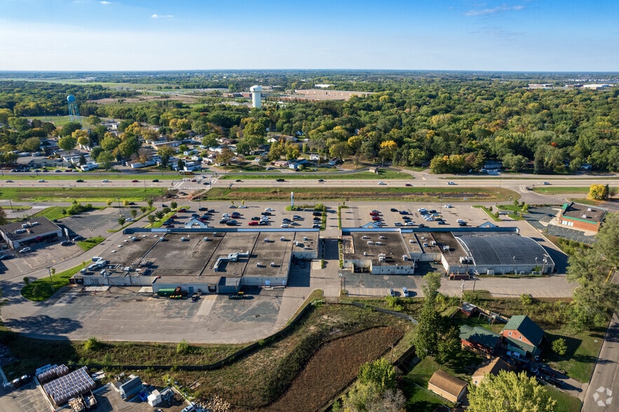 More Photos Of 9101-9175 Lake Dr, Circle Pines Unknown For Lease