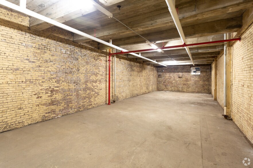 More Photos Of 31-33 School St, Yonkers Warehouse For Lease