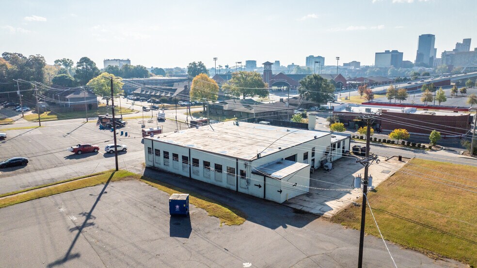 Primary Photo Of 601 W 4th St, North Little Rock Light Manufacturing For Lease