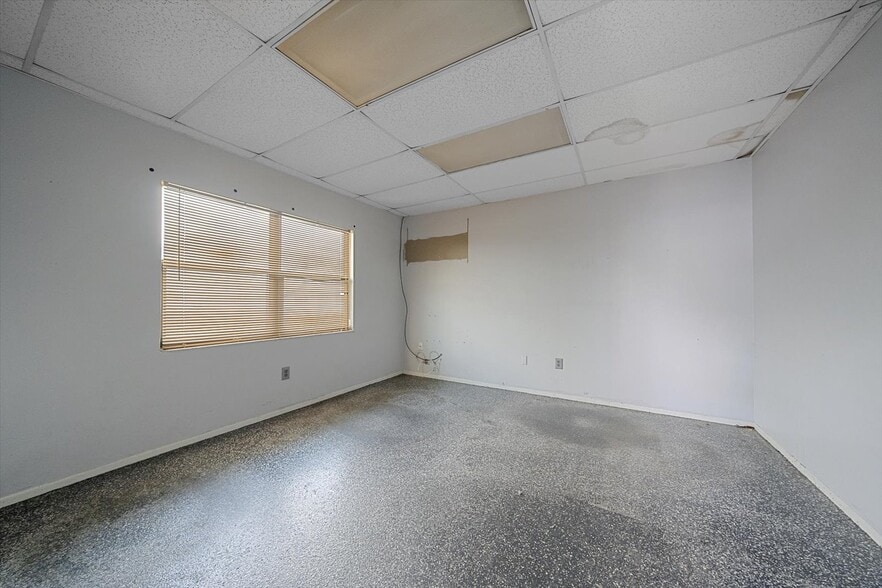 More Photos Of 2311 Whitfield Industrial Way, Sarasota Warehouse For Sale
