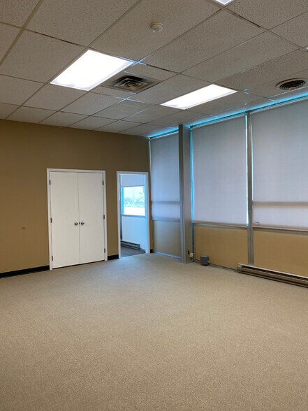 More Photos Of 550 Fillmore Ave, Tonawanda Light Distribution For Lease