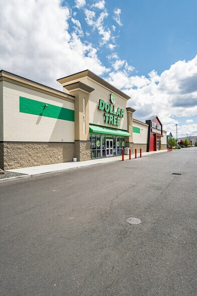 More Photos Of 1837 S 1st St, Yakima General Retail For Sale