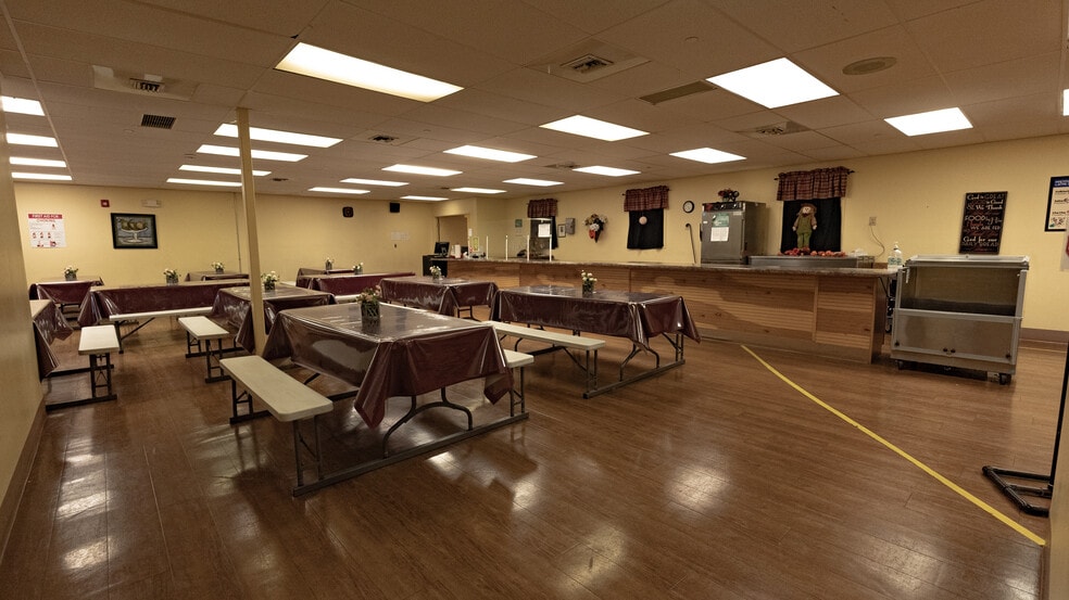 More Photos Of 8190 Pensacola Blvd, Pensacola Specialty For Sale