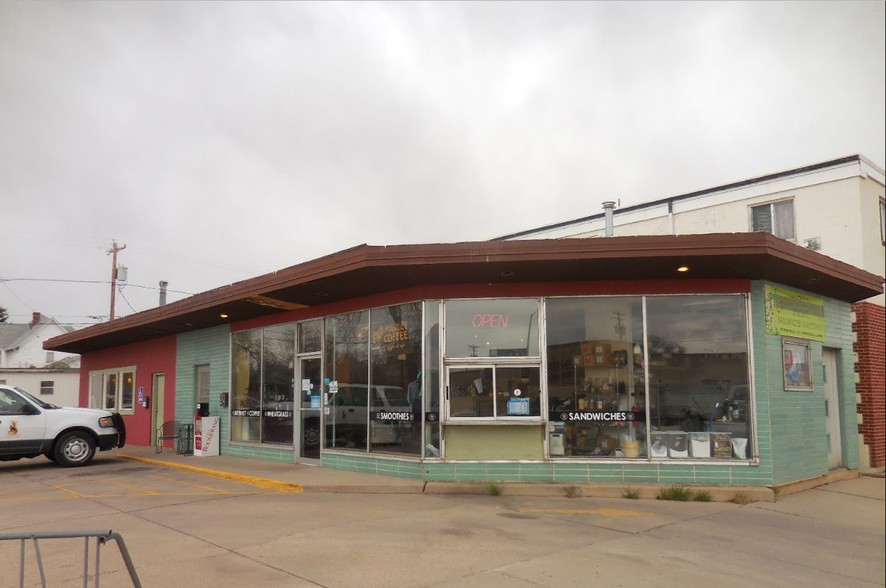 Primary Photo Of 171 N 3rd St, Laramie Restaurant For Sale