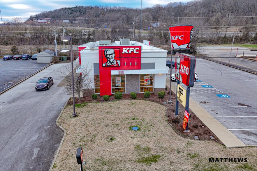 More Photos Of 812 Mammoth Cave St, Cave City Fast Food For Sale