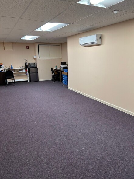 More Photos Of 1631-33 South St, Philadelphia Storefront Retail Office For Sale