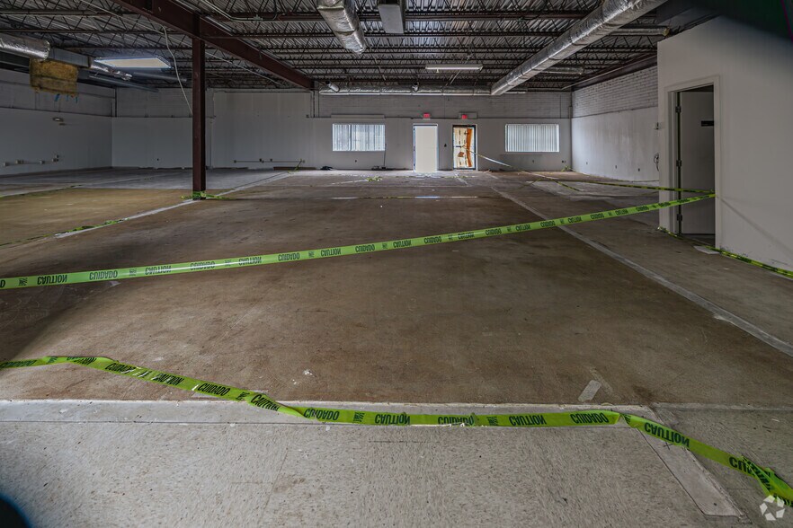 More Photos Of 1510-1520 E 191st St, Euclid Unknown For Sale