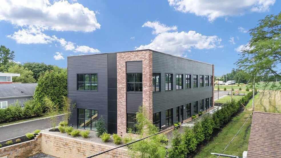 More Photos Of 343 Princeton Hightstown Rd, East Windsor Medical For Sale