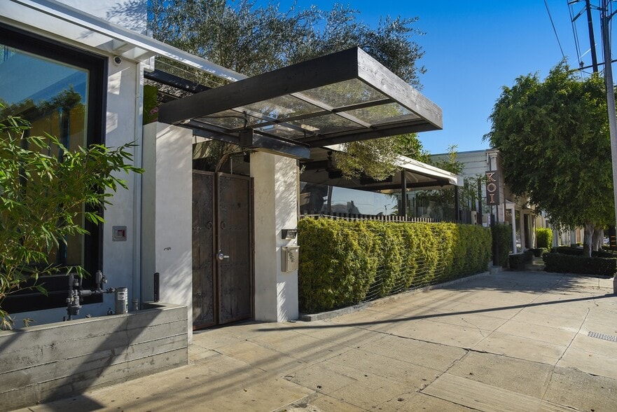 More Photos Of 730 N La Cienega Blvd, Los Angeles Restaurant For Lease