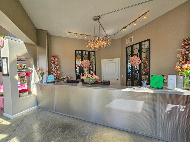 More Photos Of 7210 Bristlewood Dr, Youngstown Freestanding For Sale