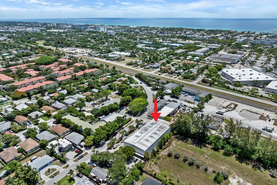 More Photos Of 120 Southridge Rd, Delray Beach Warehouse For Sale